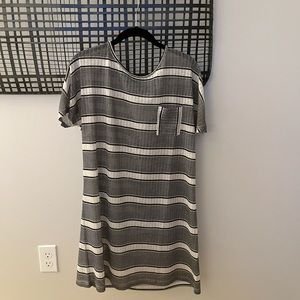 Pia Rossini Black and White Striped Bathing Suit Cover Up, Women’s Size Large